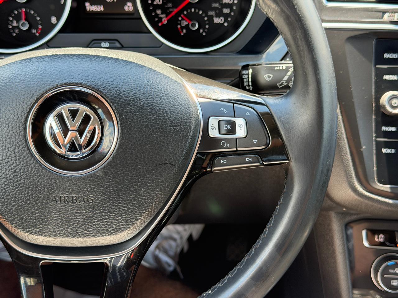 Volkswagen Tiguan 2.0T SEL FWD 2018