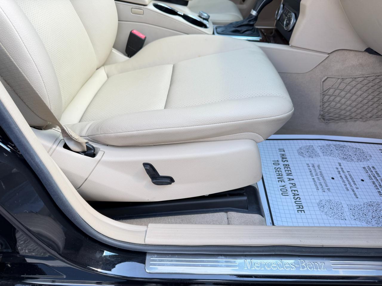 Mercedes-Benz GLK-Class 4MATIC 4dr GLK 350 2011