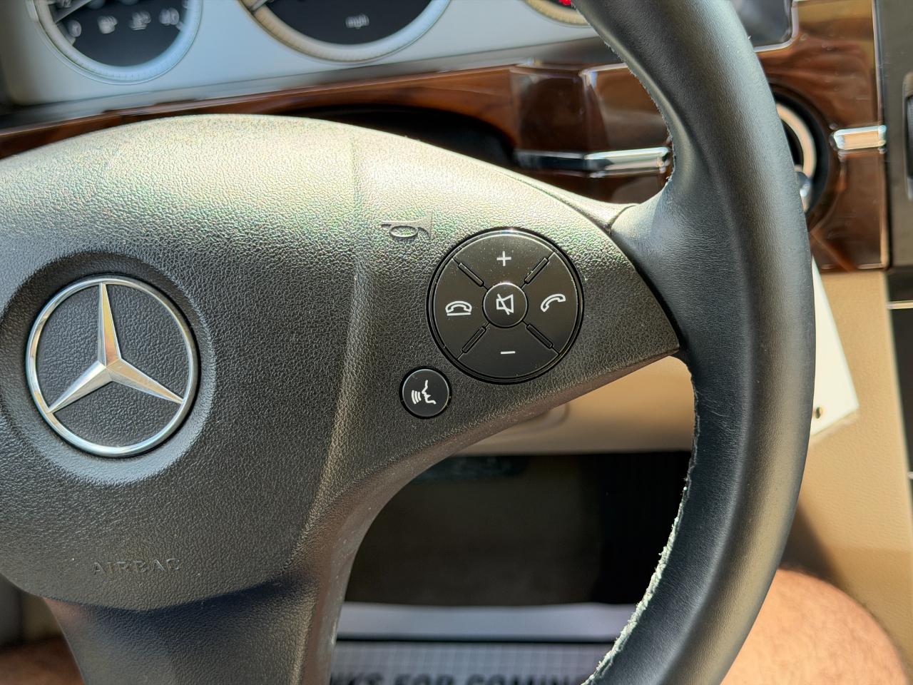 Mercedes-Benz GLK-Class 4MATIC 4dr GLK 350 2011