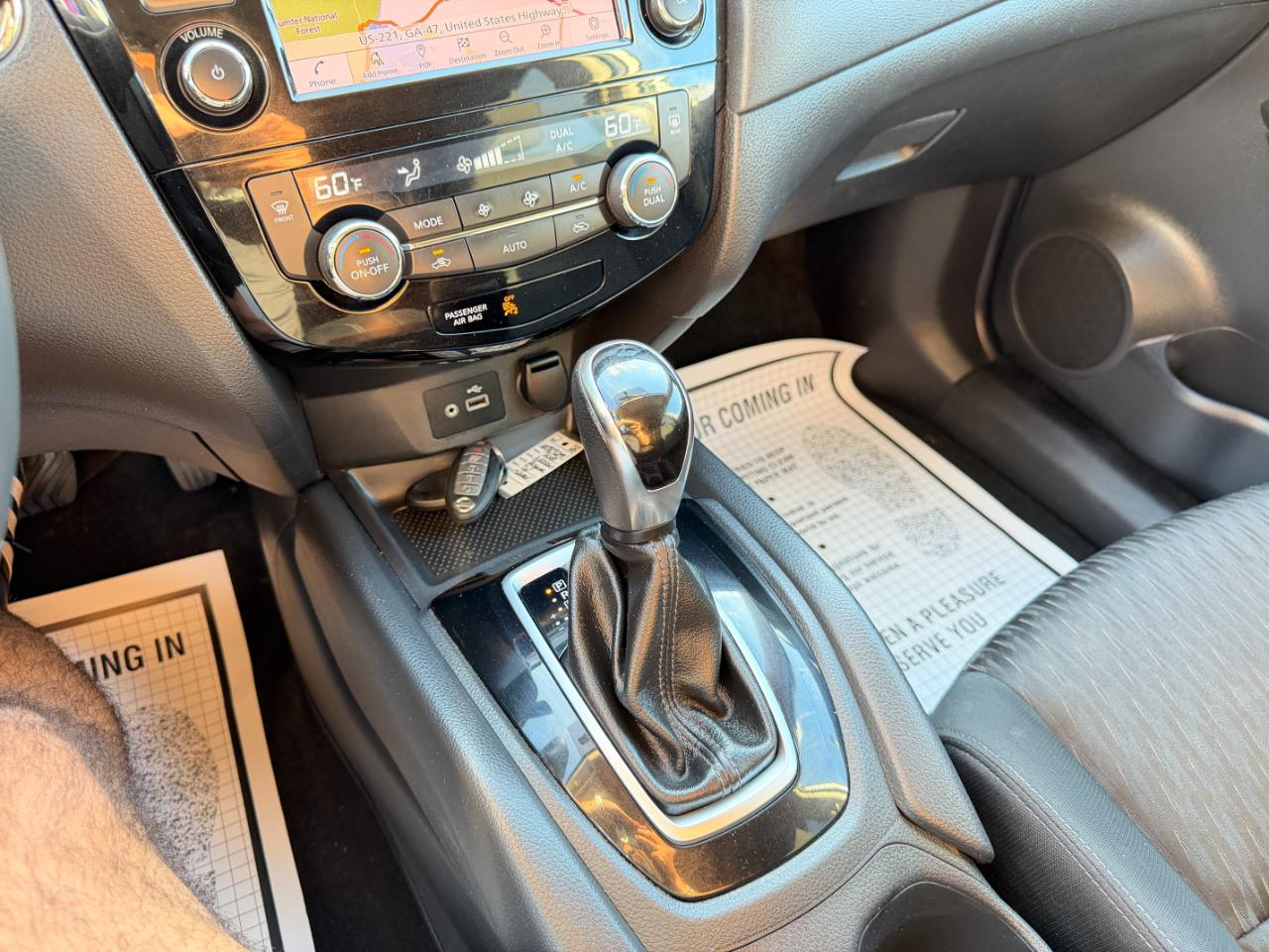 Nissan Rogue AWD SV 2018