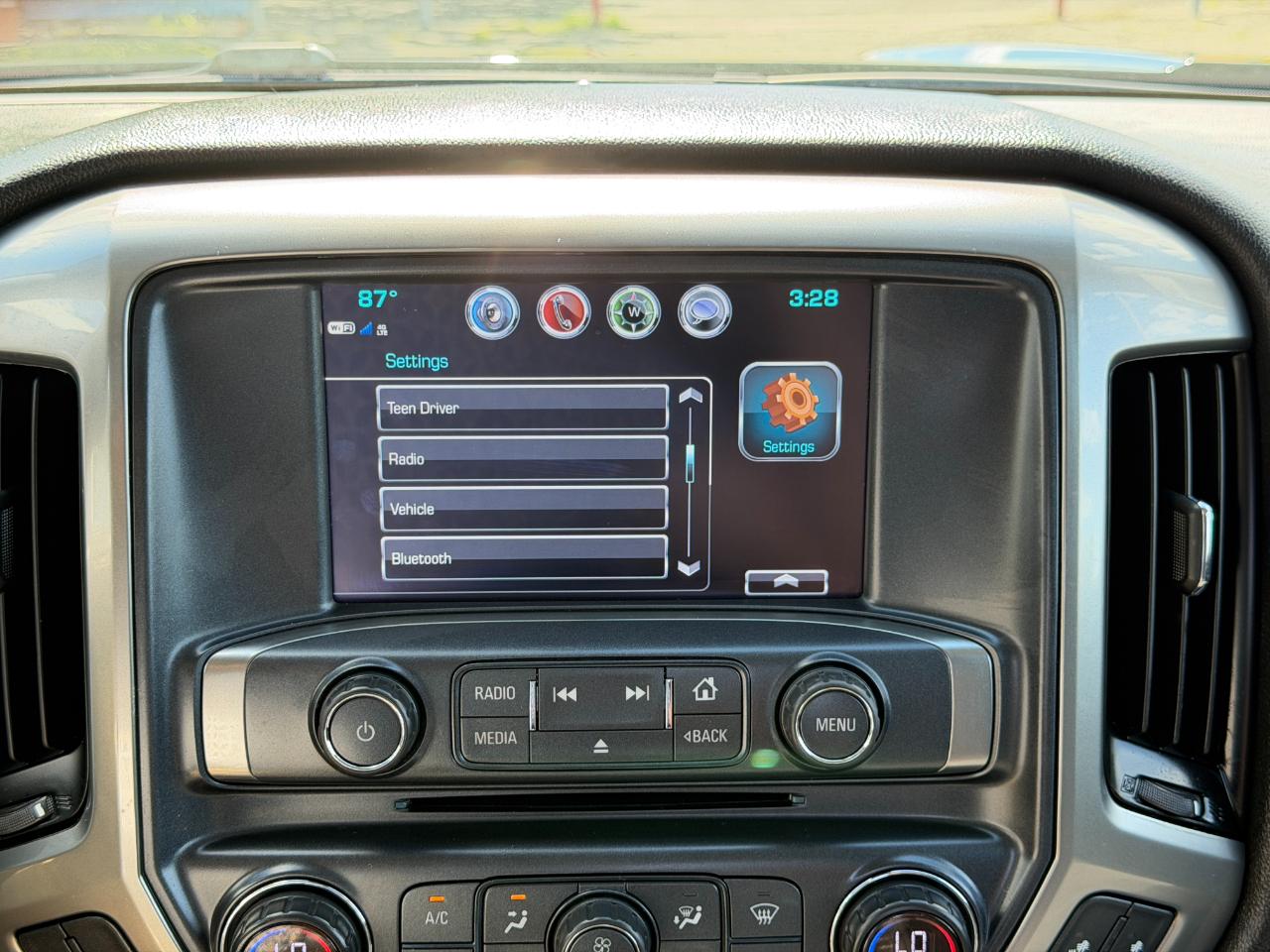 Chevrolet Silverado 1500  2018