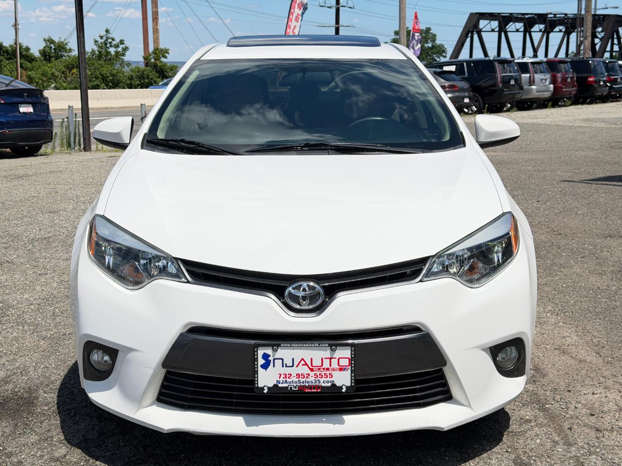 Toyota Corolla LE Plus 4D Sedan 2015