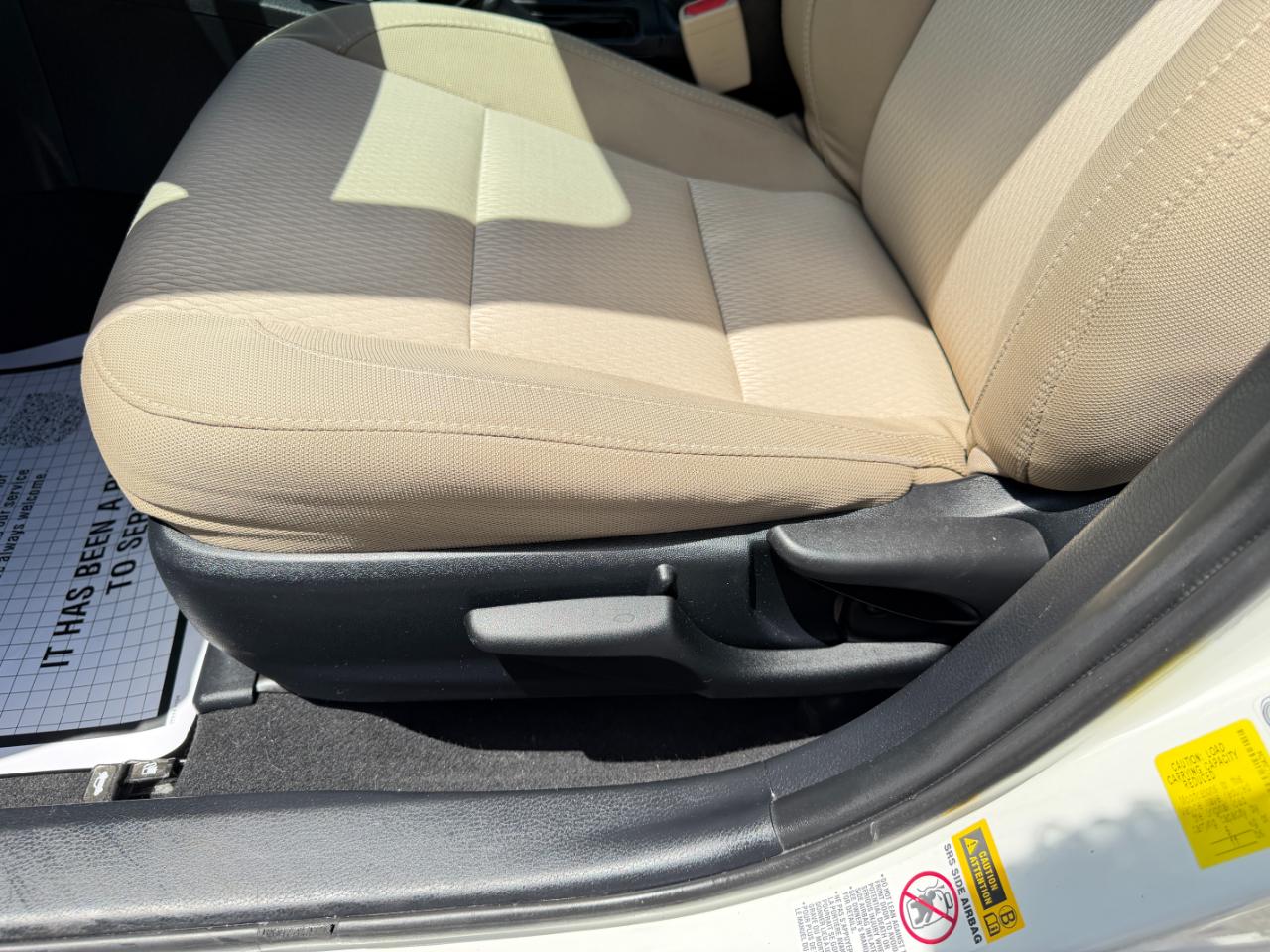 Toyota Corolla LE Plus 4D Sedan 2015