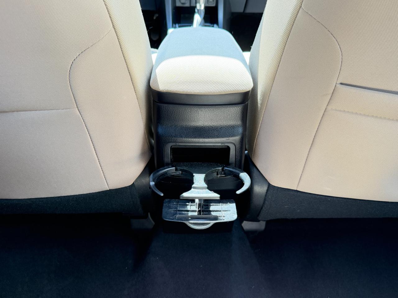 Toyota Corolla LE Plus 4D Sedan 2015