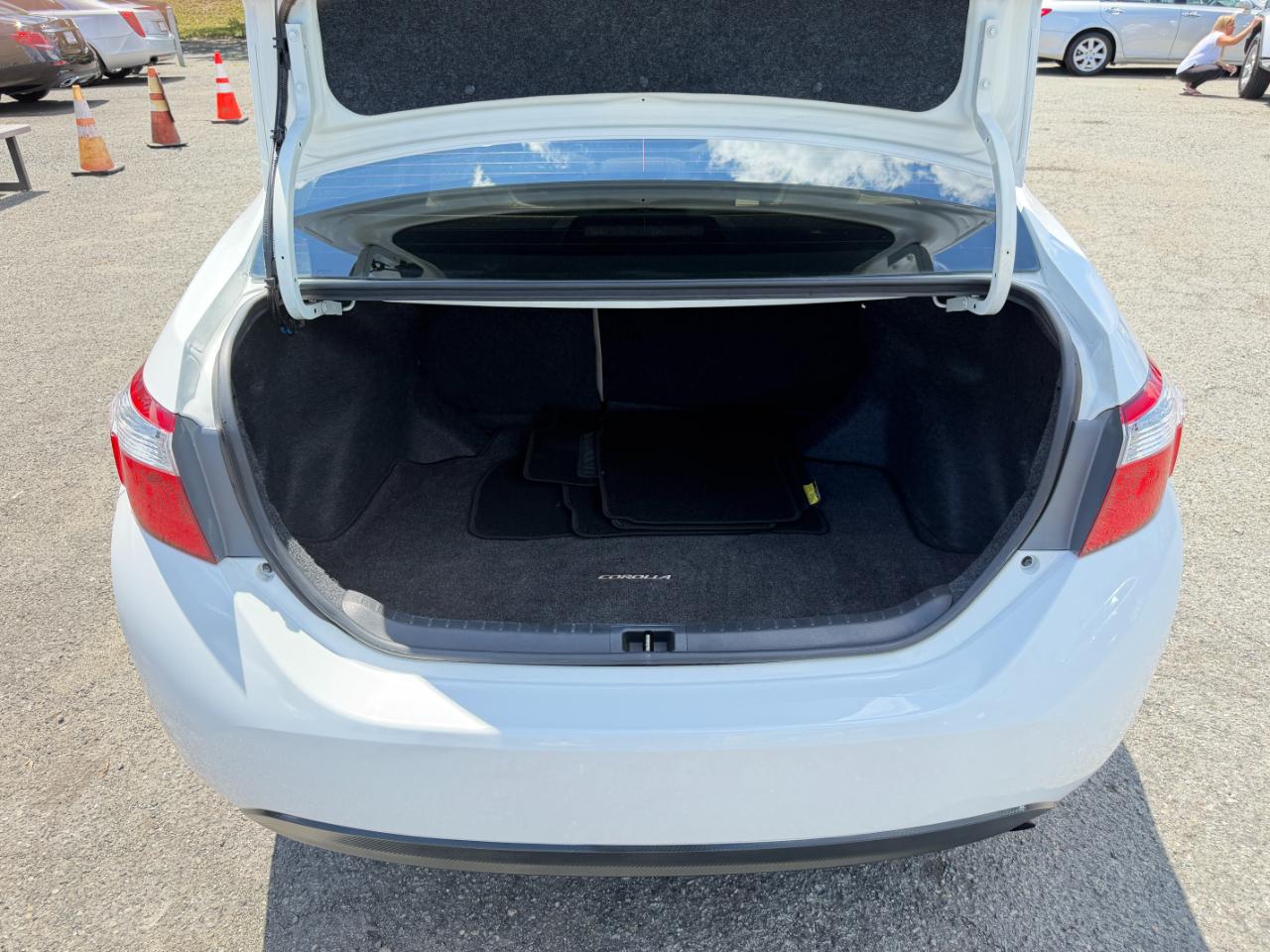 Toyota Corolla LE Plus 4D Sedan 2015