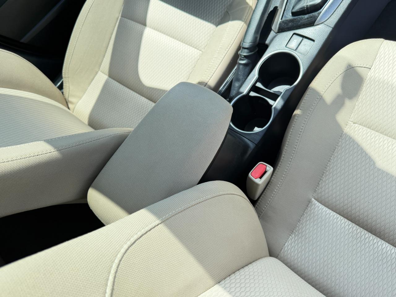 Toyota Corolla LE Plus 4D Sedan 2015