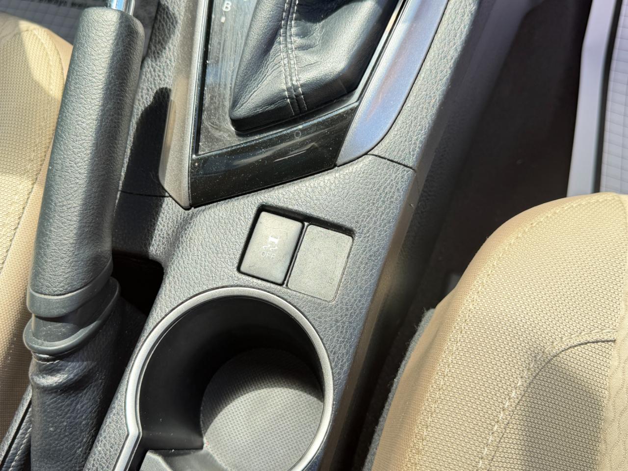 Toyota Corolla LE Plus 4D Sedan 2015