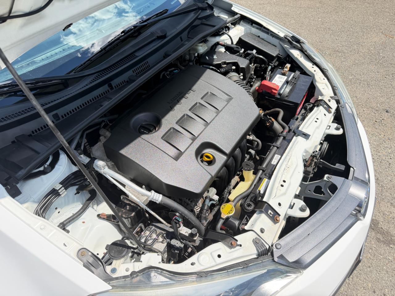 Toyota Corolla LE Plus 4D Sedan 2015
