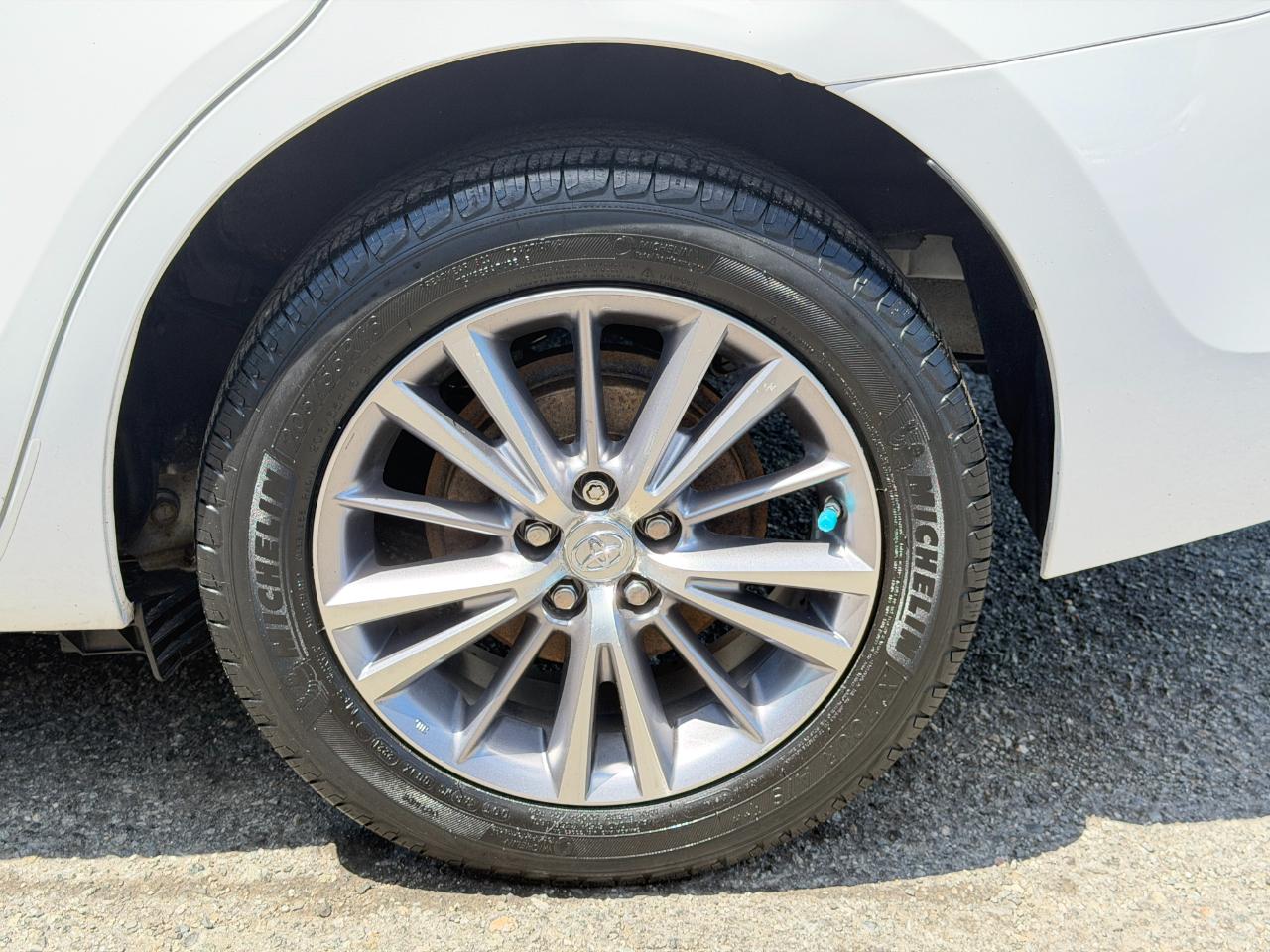 Toyota Corolla LE Plus 4D Sedan 2015