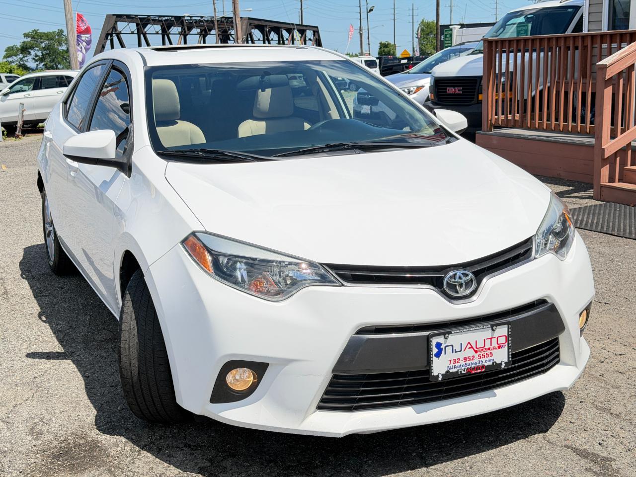 Toyota Corolla LE Plus 4D Sedan 2015