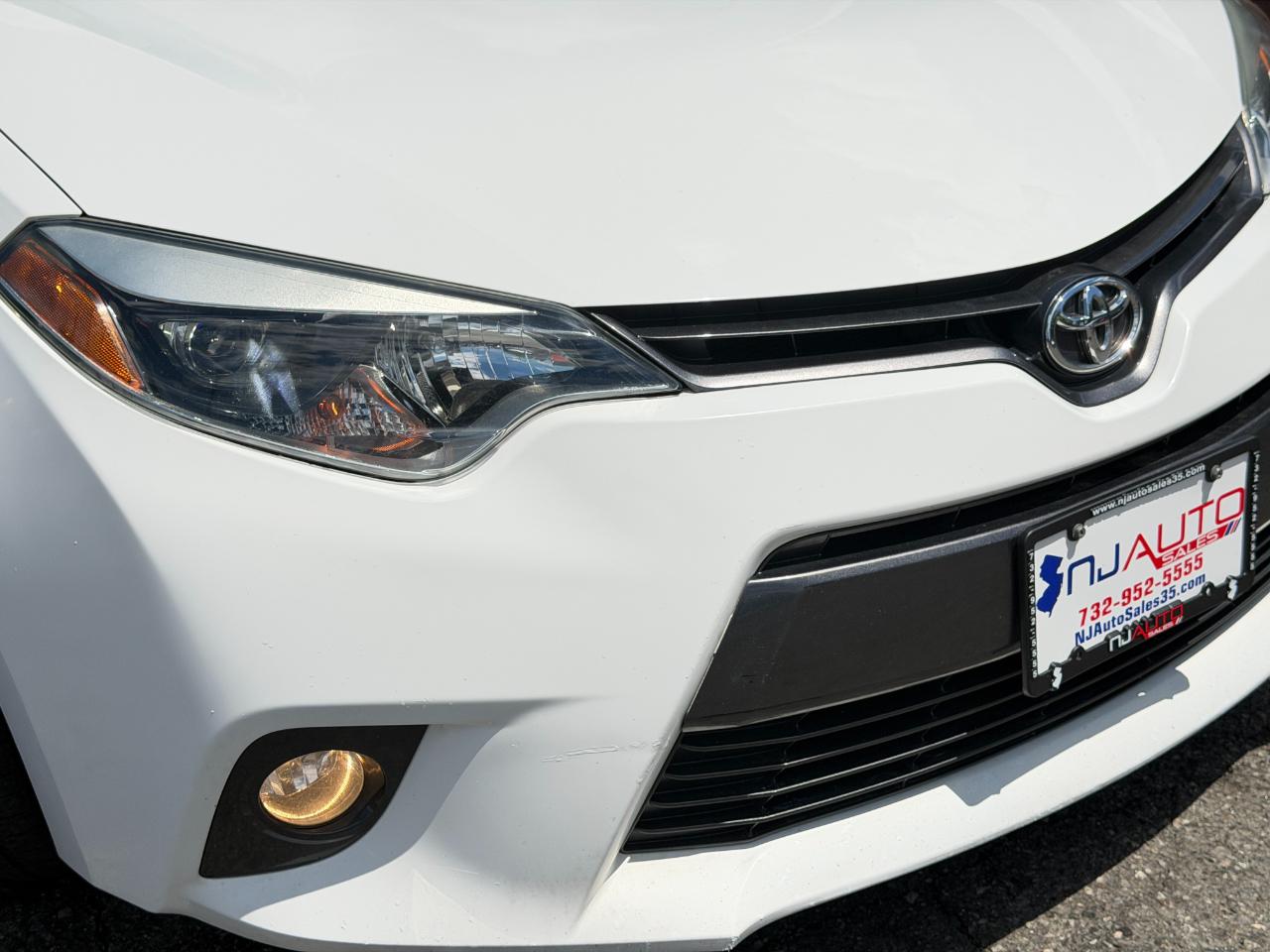 Toyota Corolla LE Plus 4D Sedan 2015