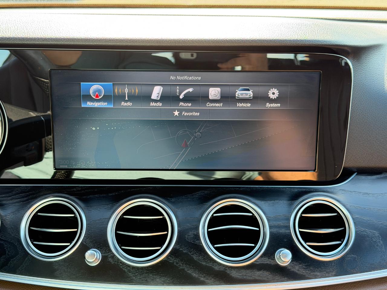 Mercedes-Benz E-Class E 300 Sport 4MATIC Sedan 2017