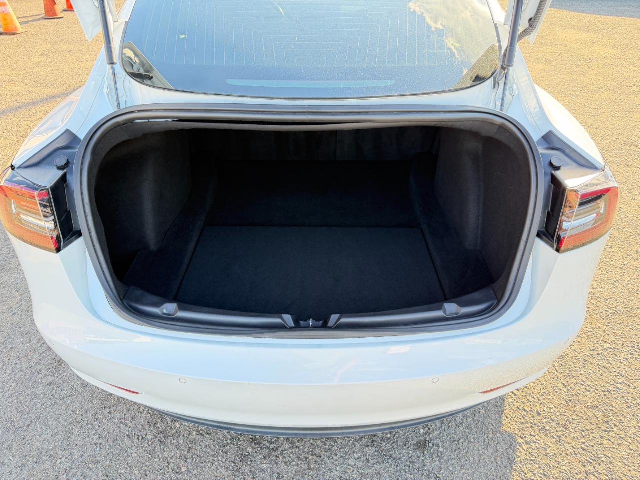 Tesla Model 3 Long Range Battery AWD 2018