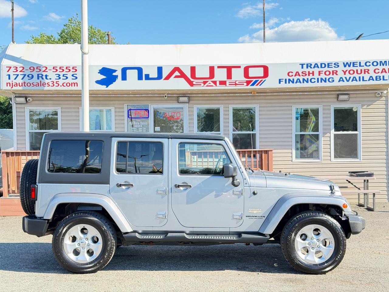 Jeep Wrangler Unlimited 4WD 4dr Sahara 2015