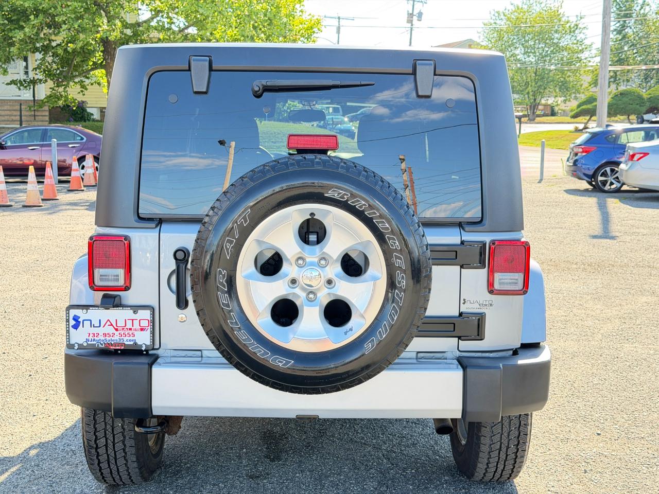Jeep Wrangler Unlimited 4WD 4dr Sahara 2015