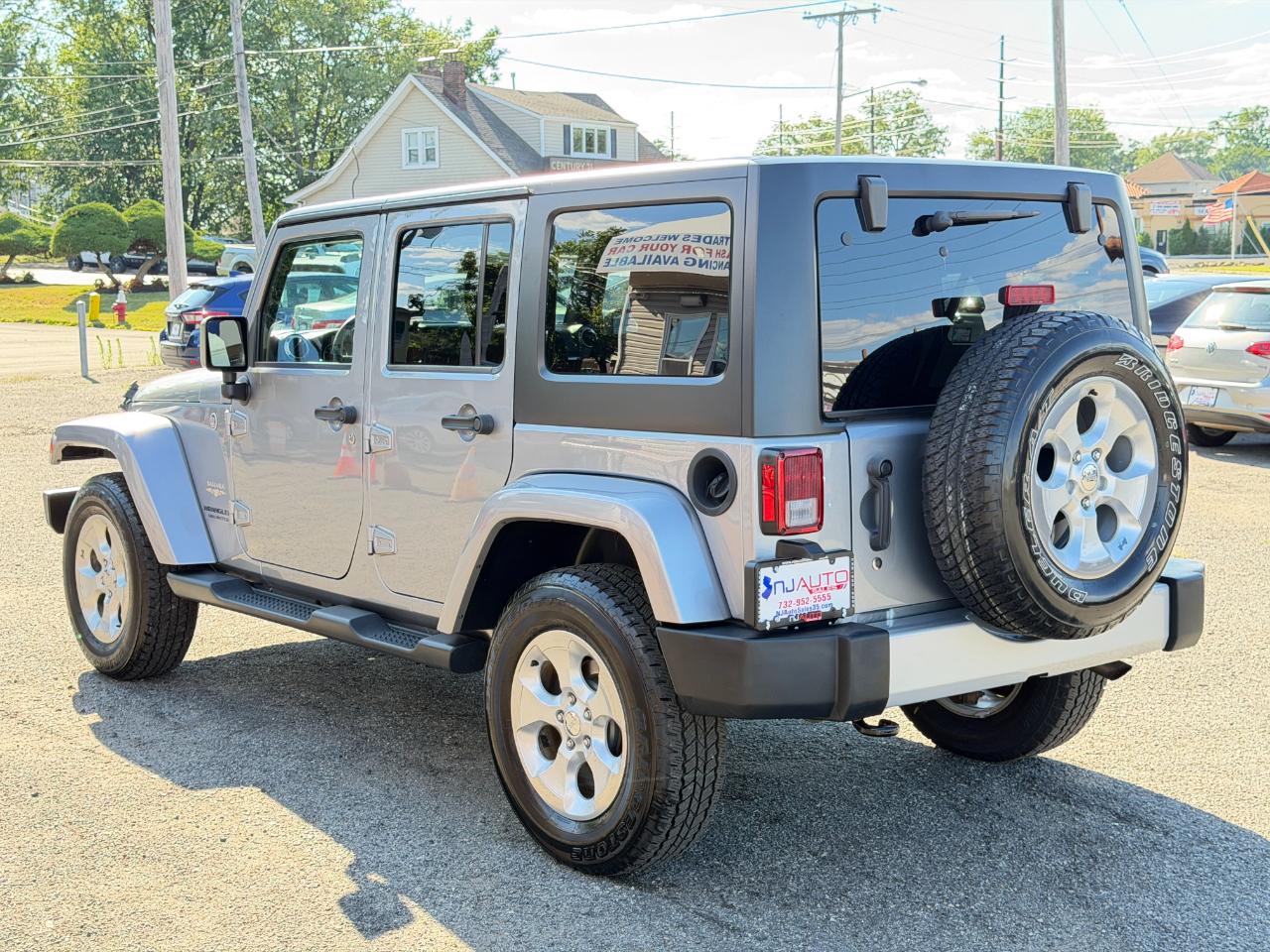 Jeep Wrangler Unlimited 4WD 4dr Sahara 2015