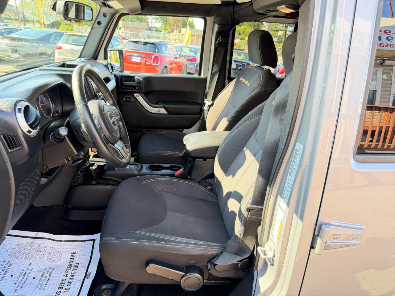 Jeep Wrangler Unlimited 4WD 4dr Sahara 2015