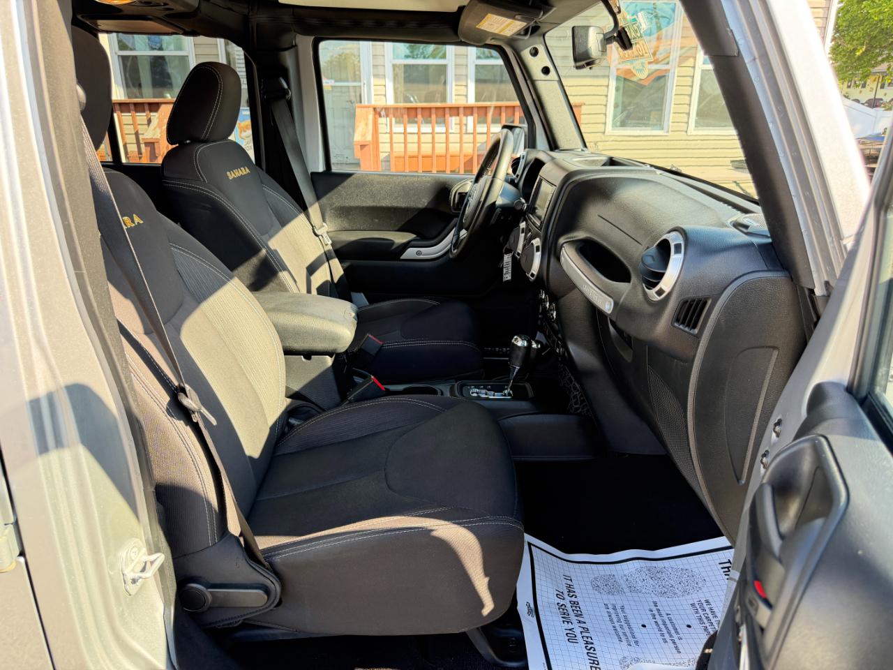 Jeep Wrangler Unlimited 4WD 4dr Sahara 2015