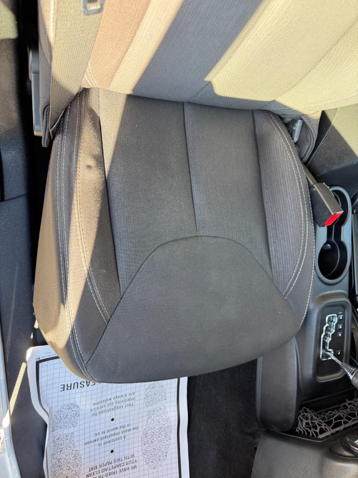 Jeep Wrangler Unlimited 4WD 4dr Sahara 2015