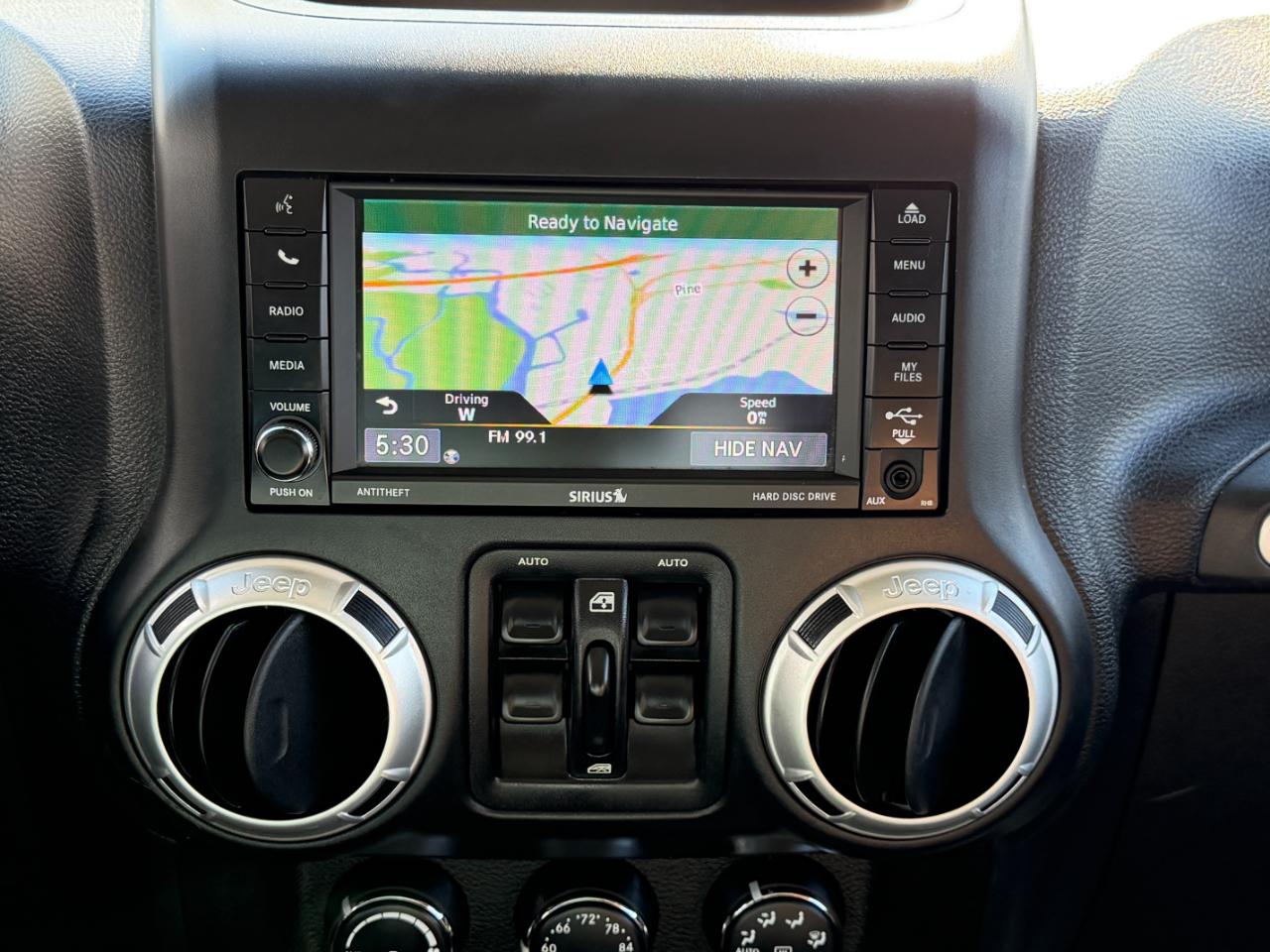 Jeep Wrangler Unlimited 4WD 4dr Sahara 2015