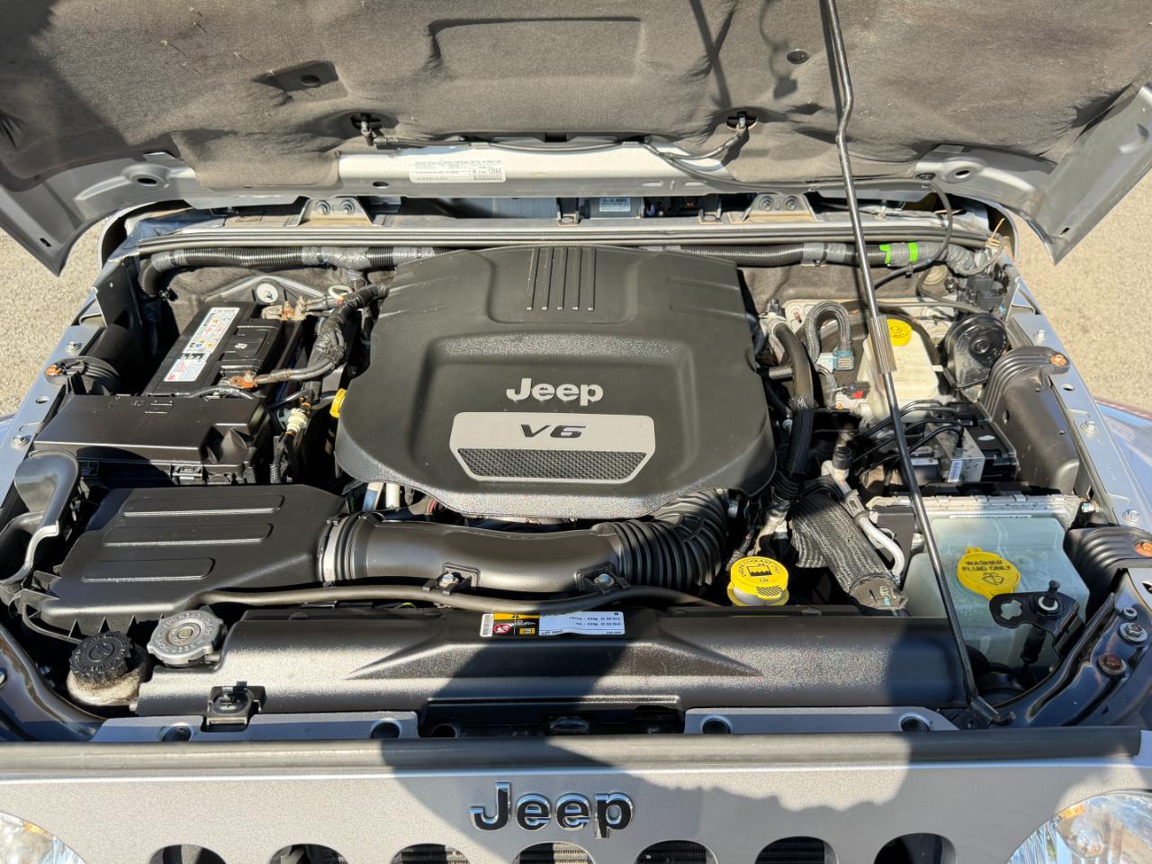Jeep Wrangler Unlimited 4WD 4dr Sahara 2015