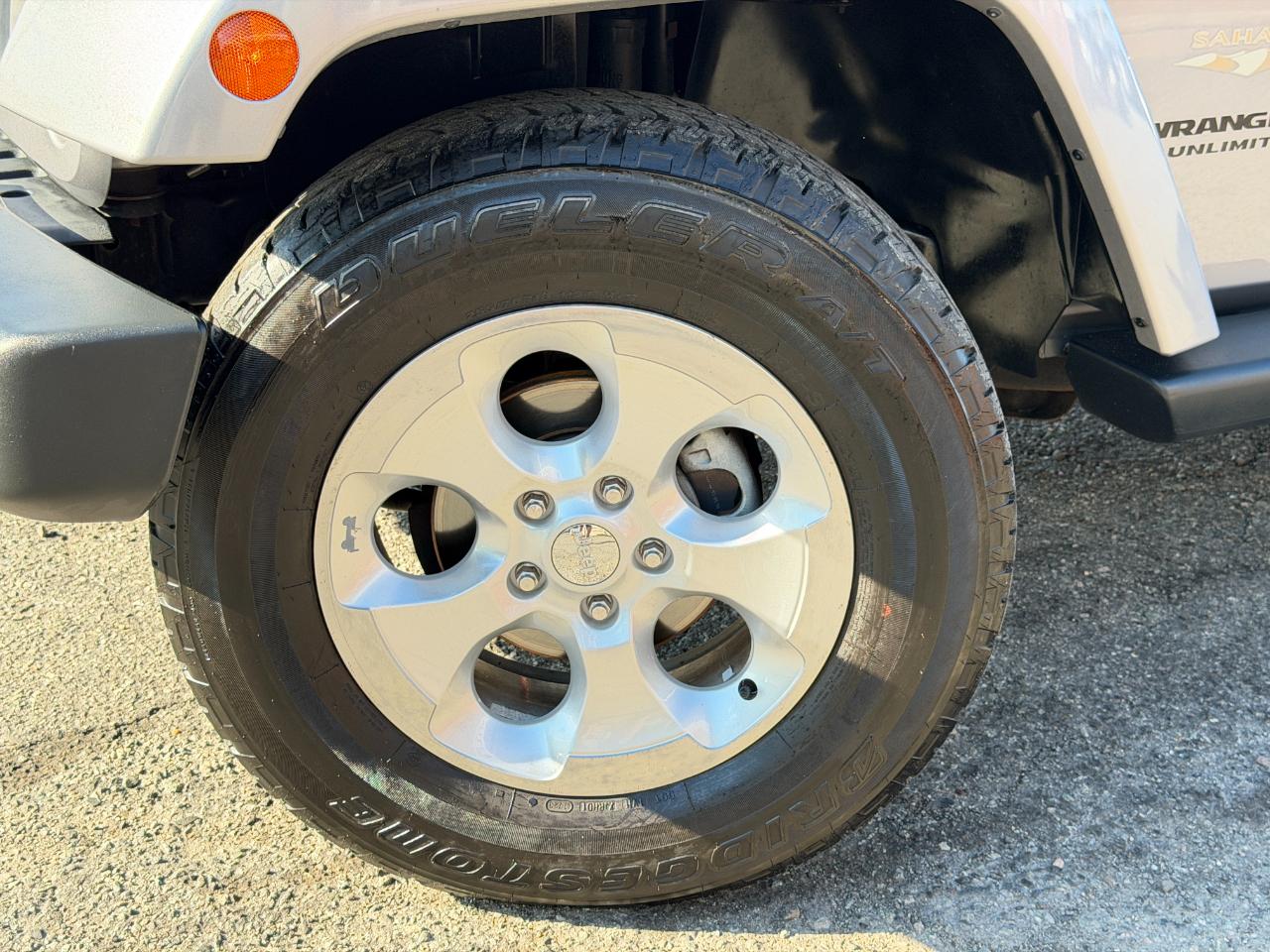 Jeep Wrangler Unlimited 4WD 4dr Sahara 2015