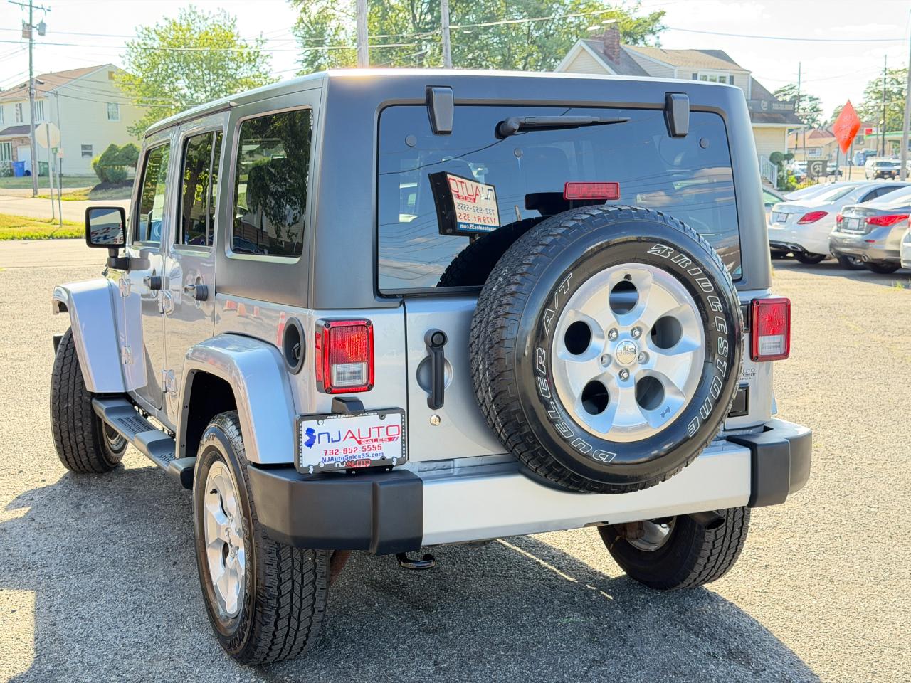 Jeep Wrangler Unlimited 4WD 4dr Sahara 2015