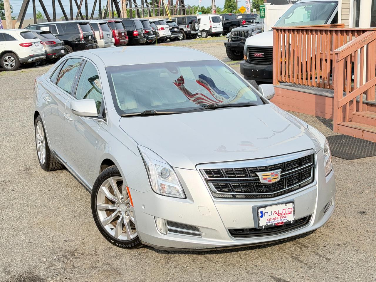 Cadillac XTS 4dr Sdn Luxury Collection FWD 2016