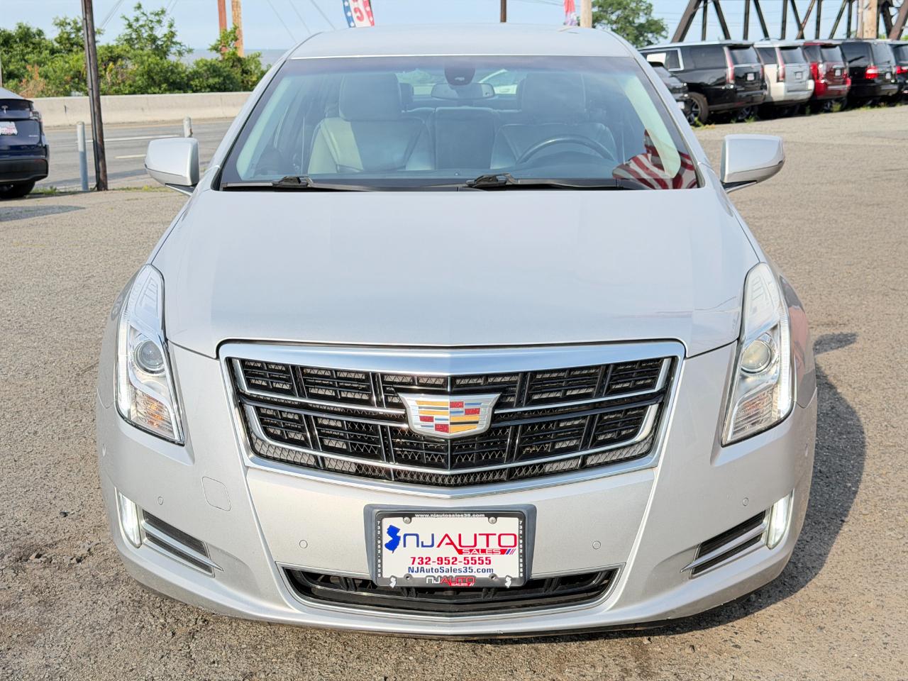 Cadillac XTS 4dr Sdn Luxury Collection FWD 2016