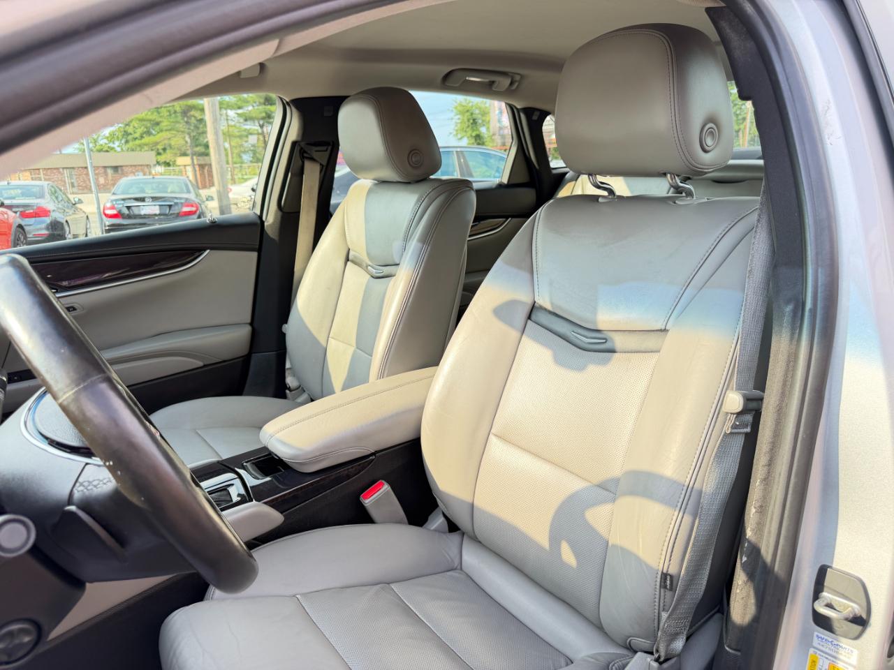 Cadillac XTS 4dr Sdn Luxury Collection FWD 2016