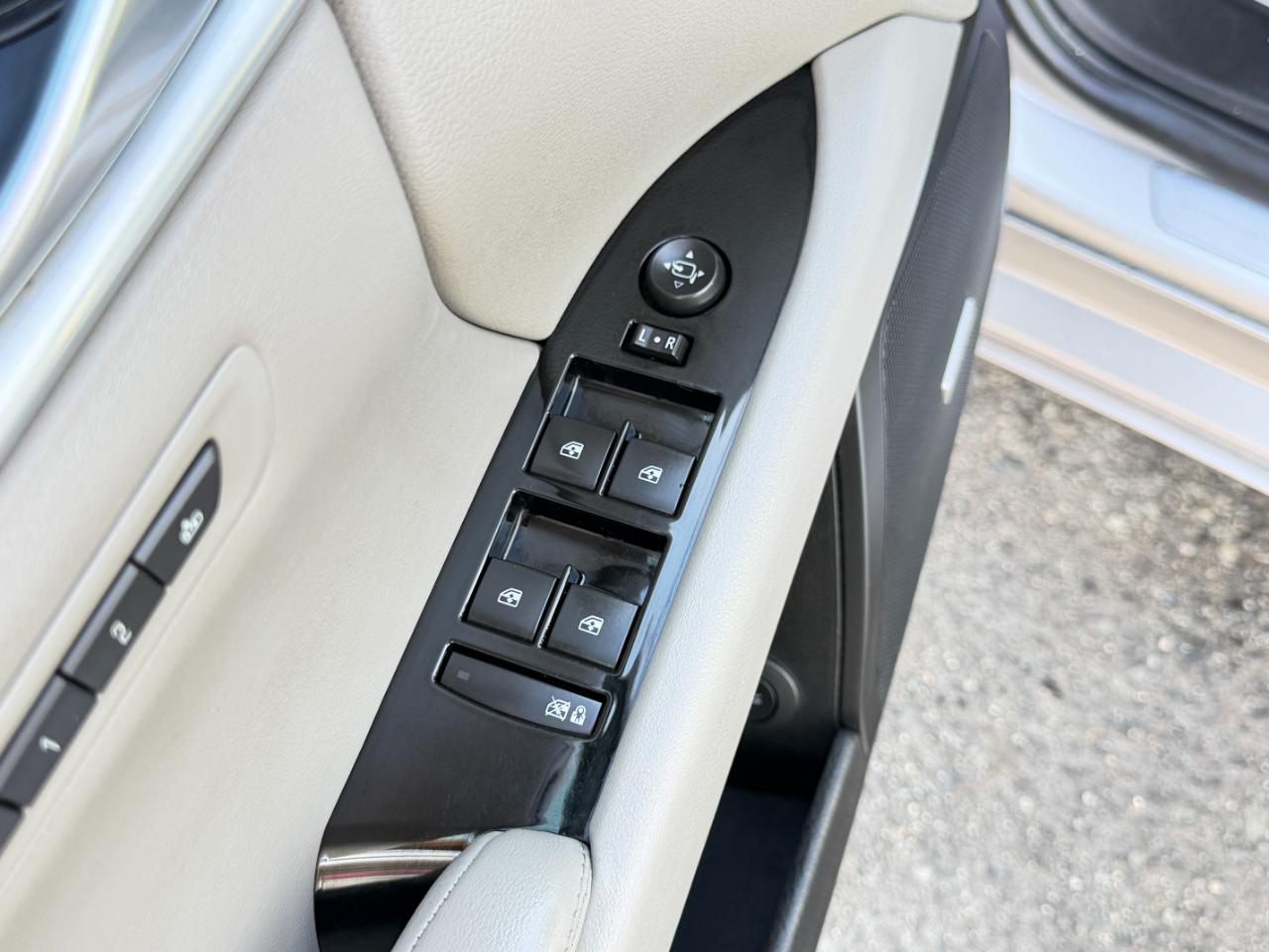 Cadillac XTS 4dr Sdn Luxury Collection FWD 2016