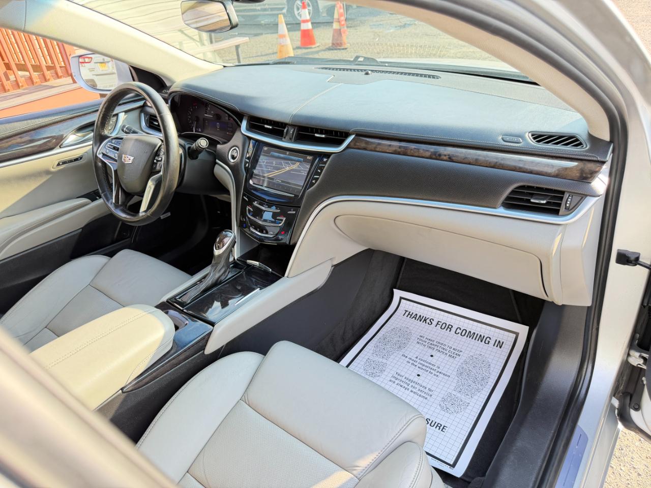 Cadillac XTS 4dr Sdn Luxury Collection FWD 2016