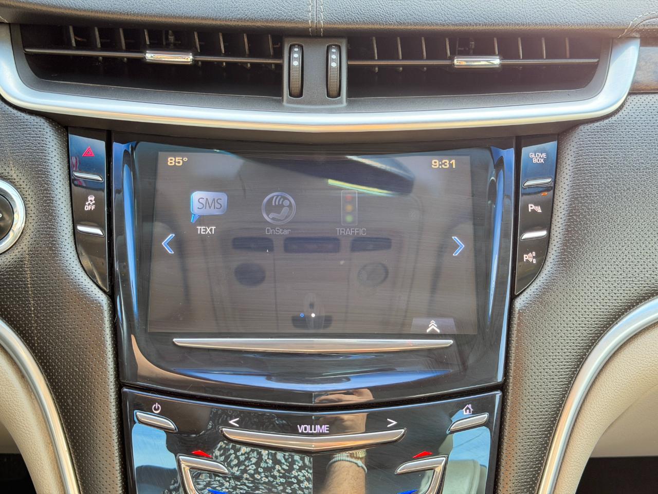 Cadillac XTS 4dr Sdn Luxury Collection FWD 2016