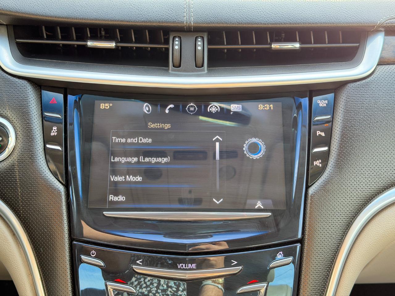 Cadillac XTS 4dr Sdn Luxury Collection FWD 2016