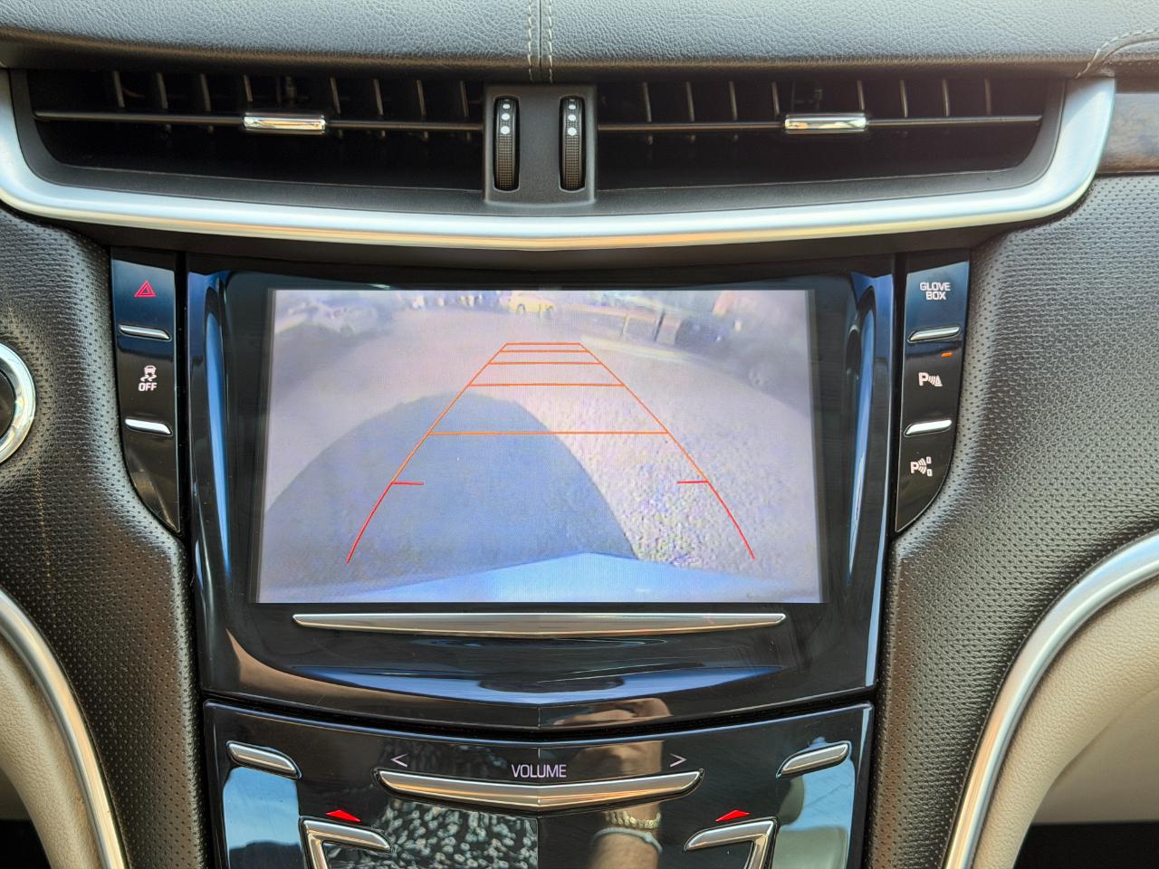 Cadillac XTS 4dr Sdn Luxury Collection FWD 2016