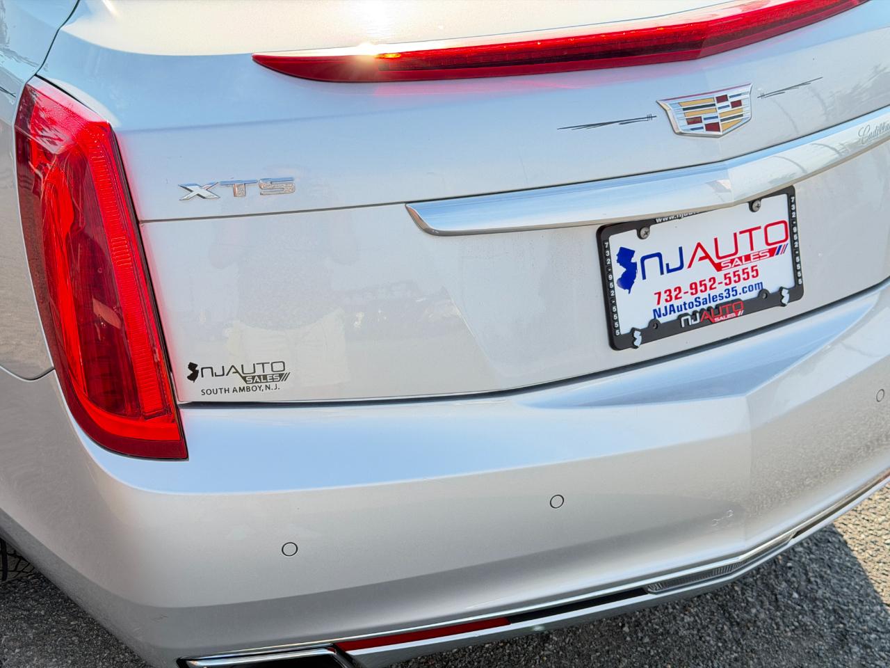 Cadillac XTS 4dr Sdn Luxury Collection FWD 2016