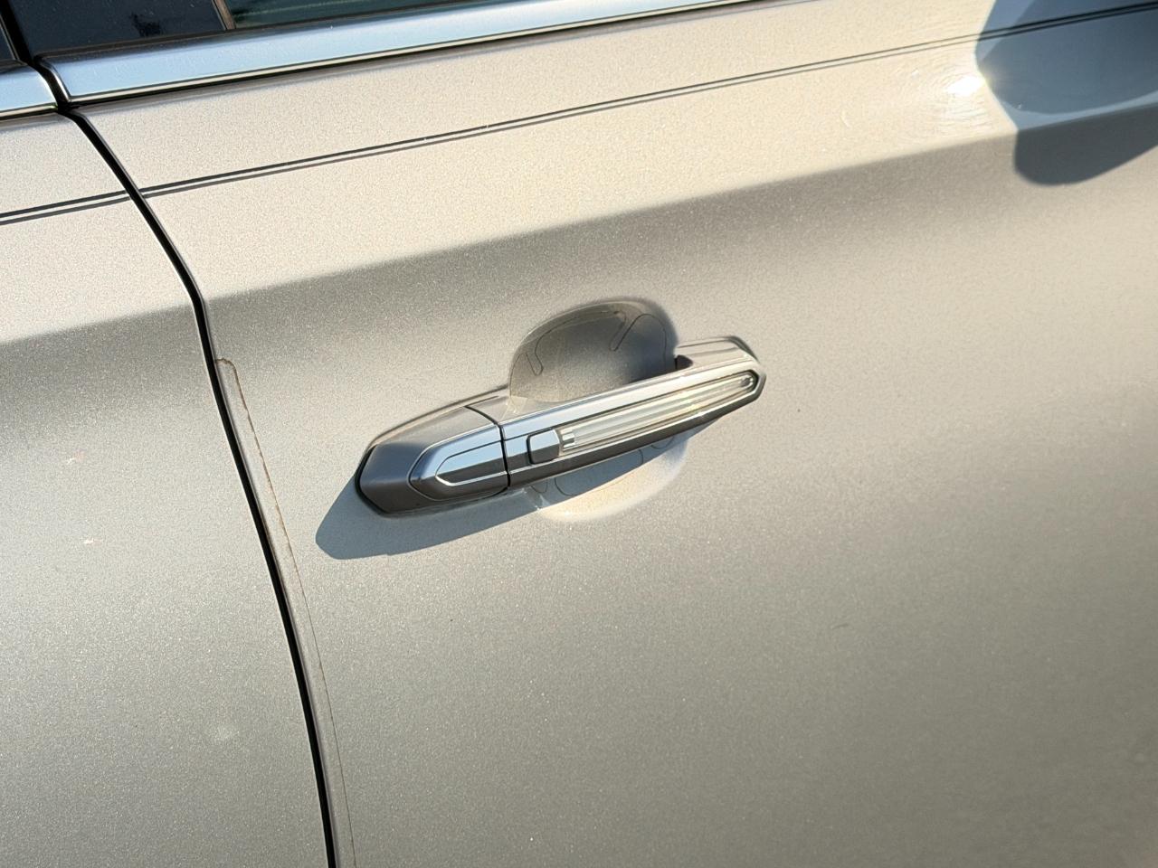 Cadillac XTS 4dr Sdn Luxury Collection FWD 2016