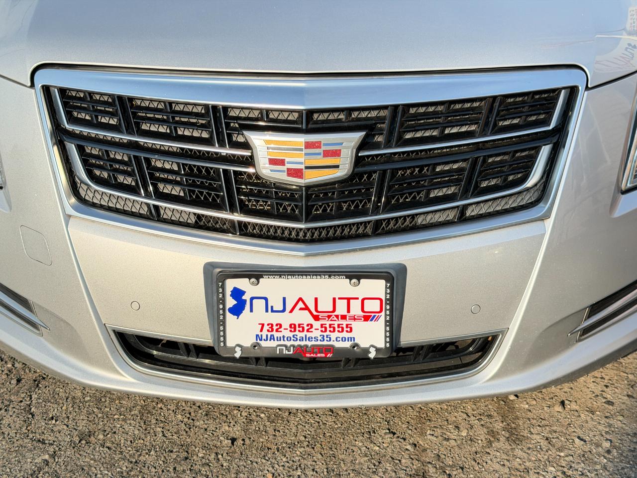 Cadillac XTS 4dr Sdn Luxury Collection FWD 2016