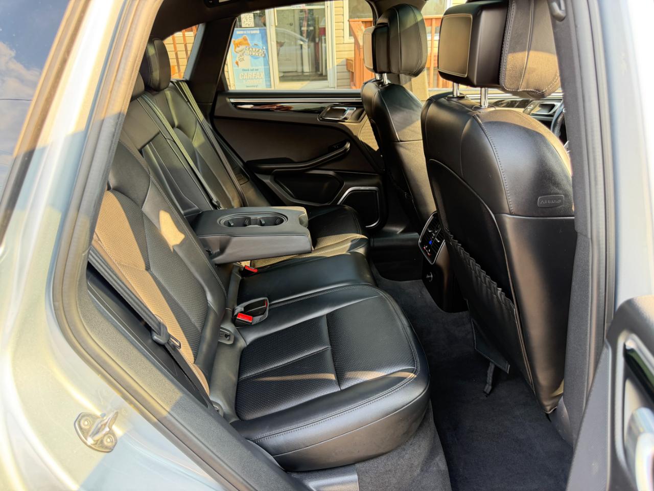 Porsche Macan S AWD 2017
