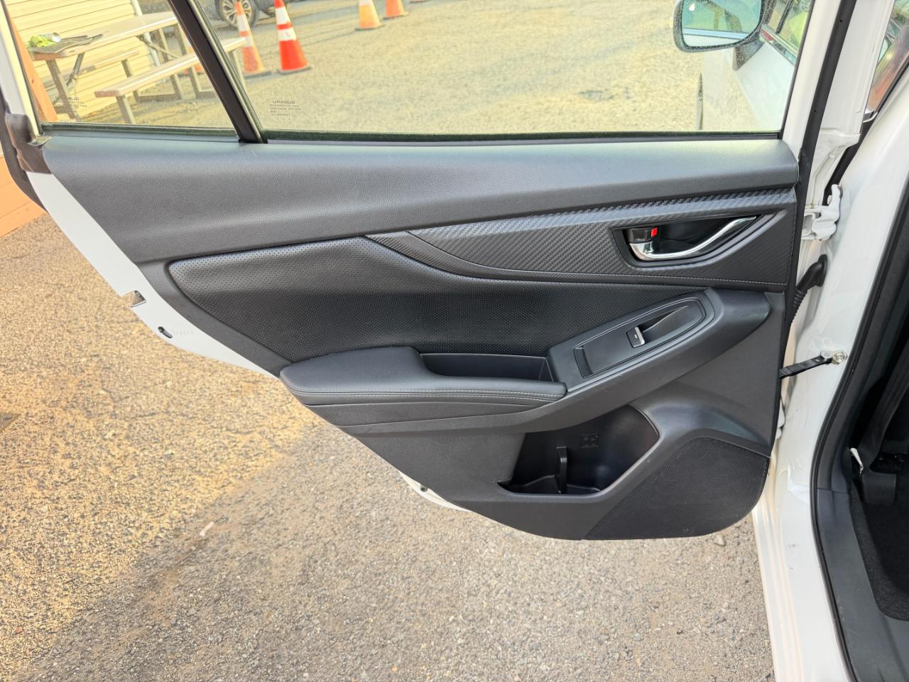 Subaru Impreza 2.0i Limited 5-door CVT 2017