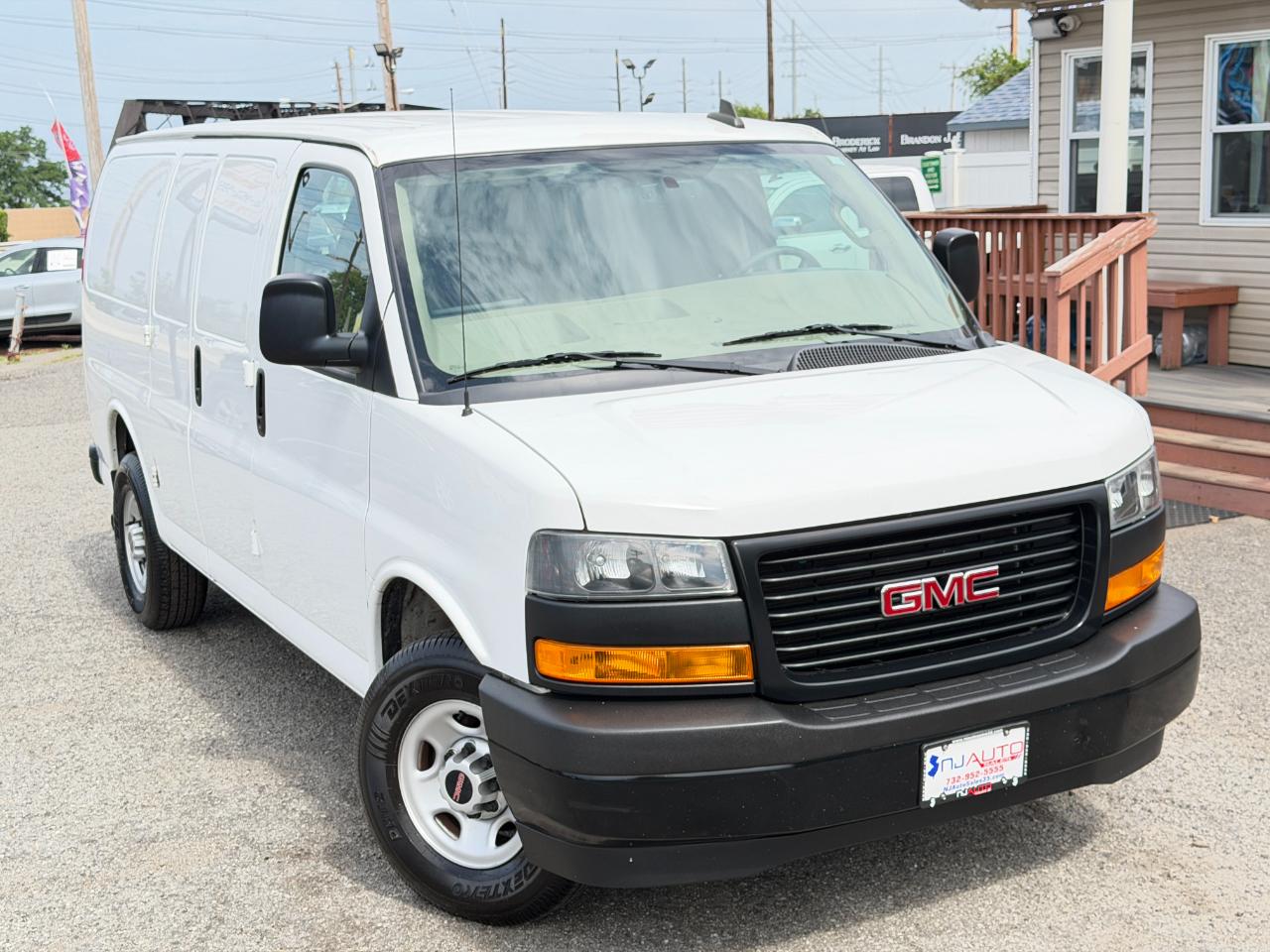 GMC Savana Cargo Van RWD 3500 135" 2019