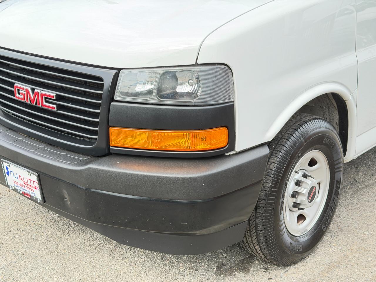 GMC Savana Cargo Van RWD 3500 135" 2019