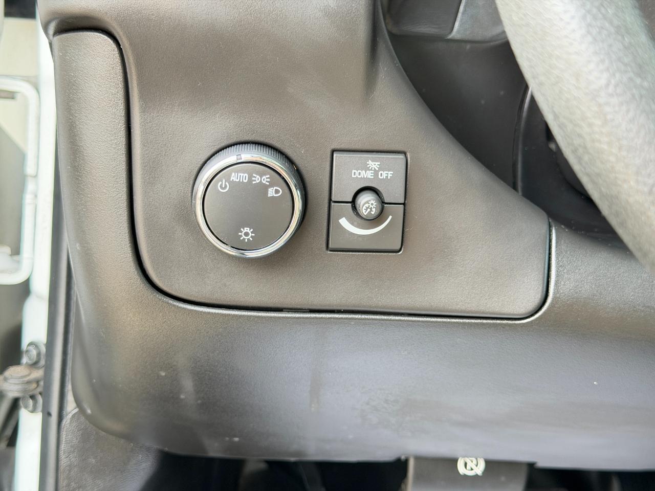 GMC Savana Cargo Van RWD 3500 135" 2019