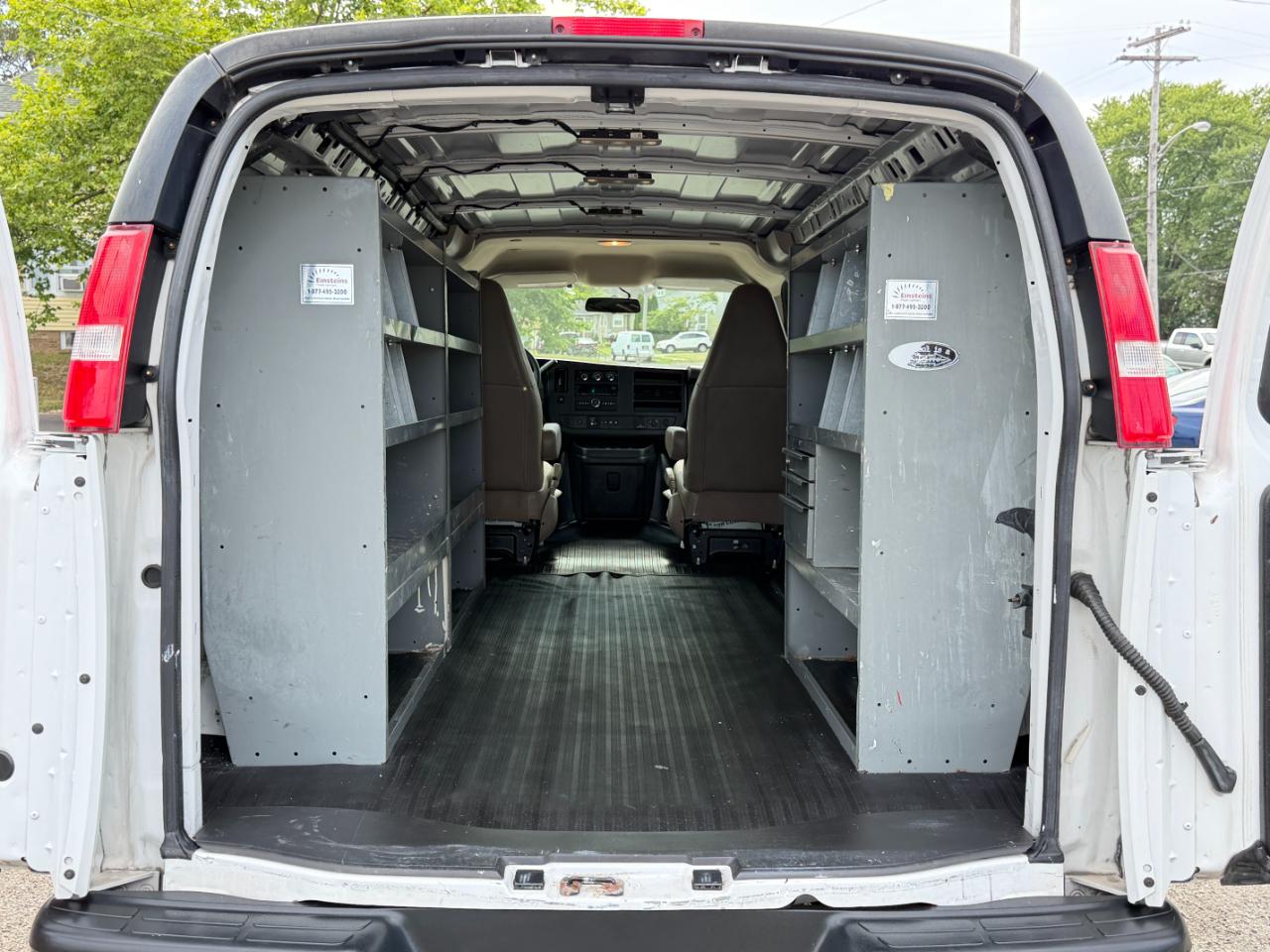 GMC Savana Cargo Van RWD 3500 135" 2019
