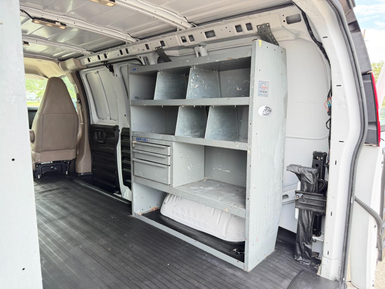 GMC Savana Cargo Van RWD 3500 135" 2019