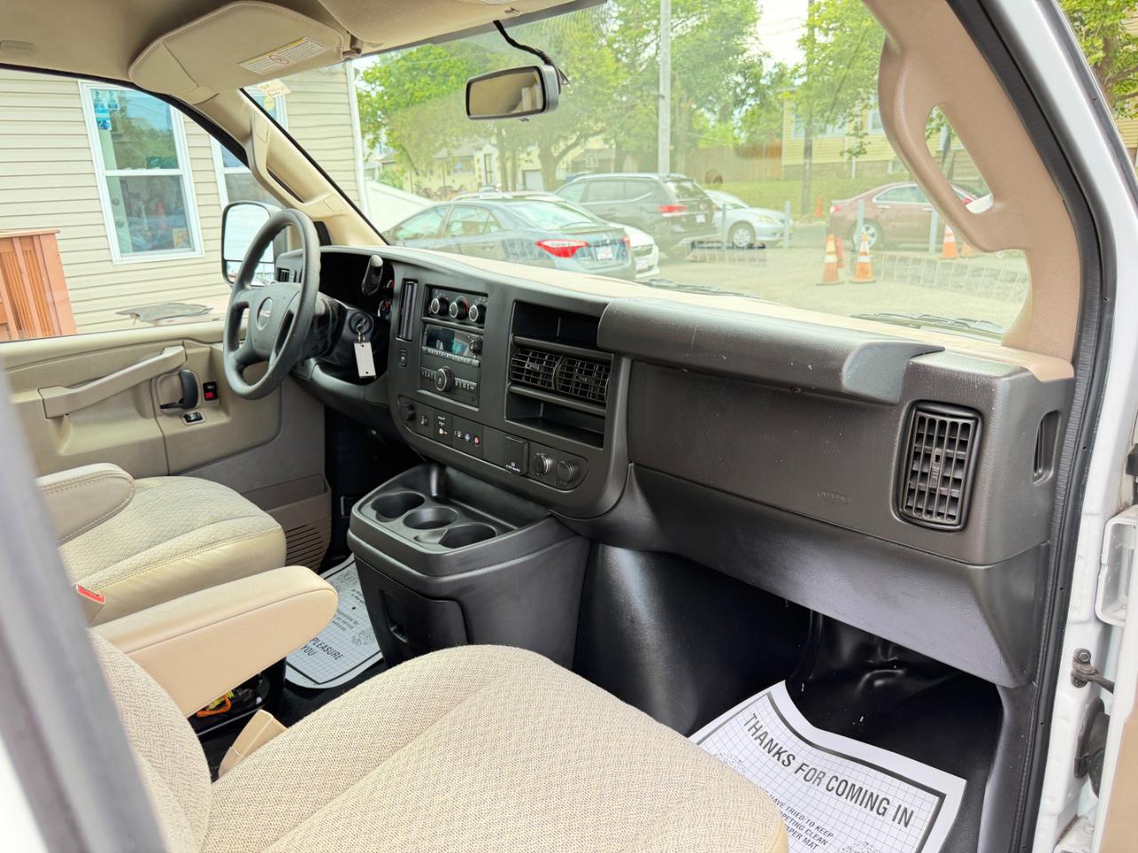 GMC Savana Cargo Van RWD 3500 135" 2019
