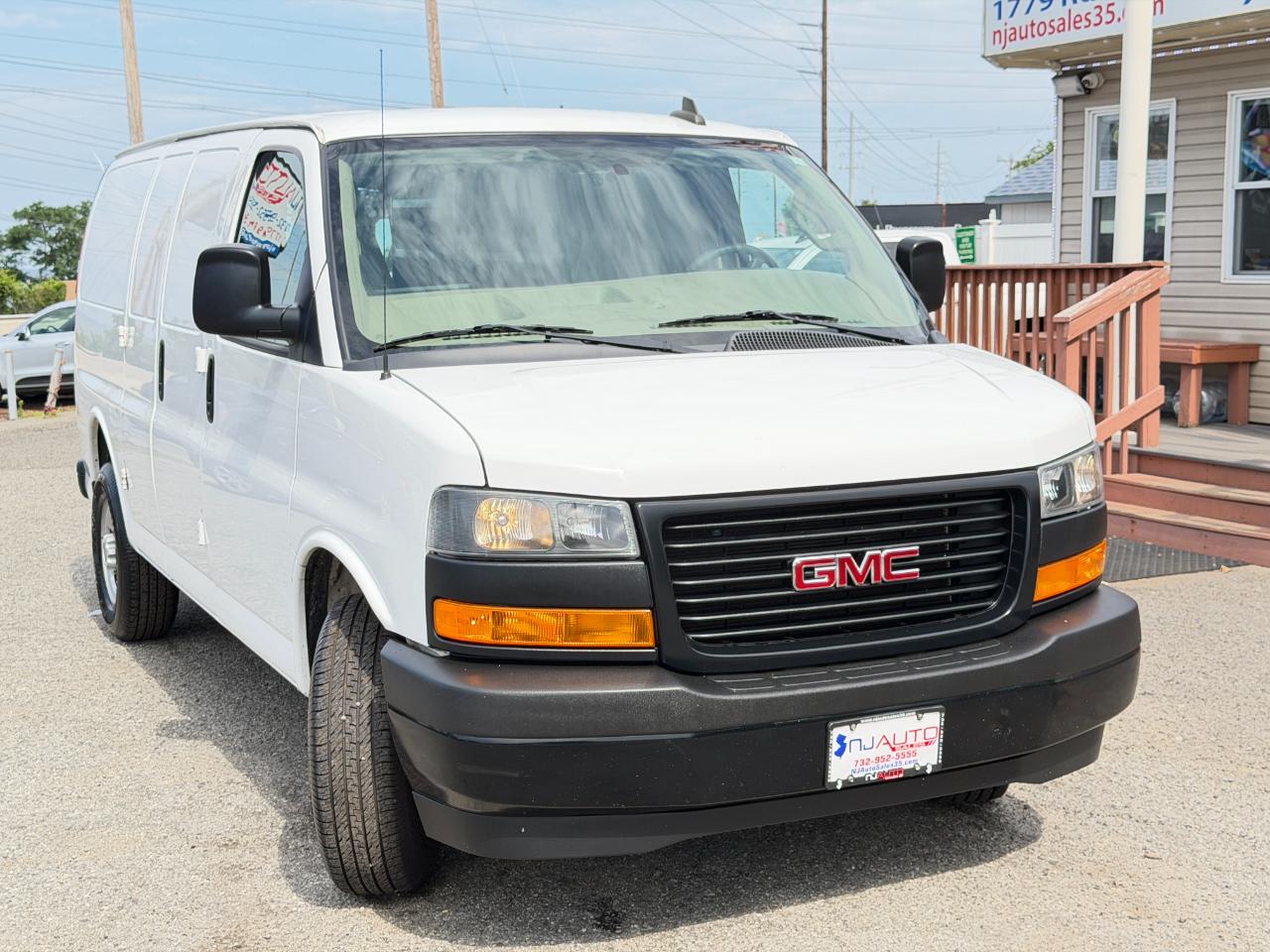 GMC Savana Cargo Van RWD 3500 135" 2019