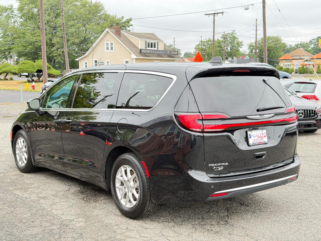 Chrysler Pacifica Touring L FWD 2023