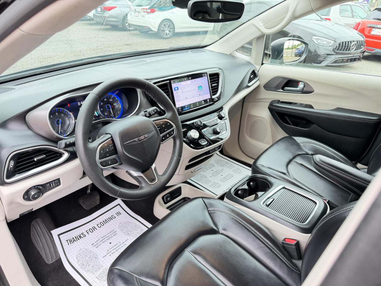 Chrysler Pacifica Touring L FWD 2023