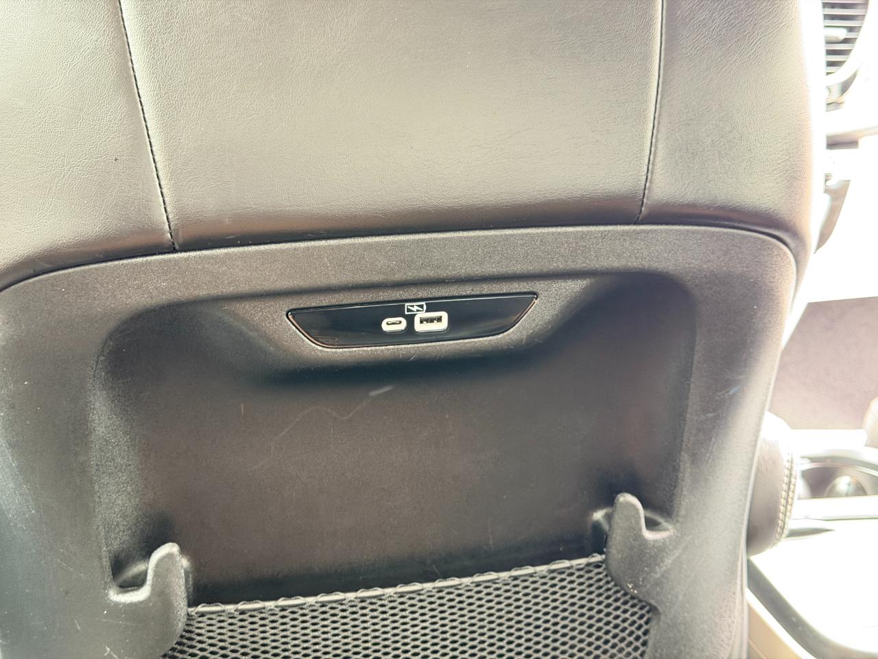 Chrysler Pacifica Touring L FWD 2023